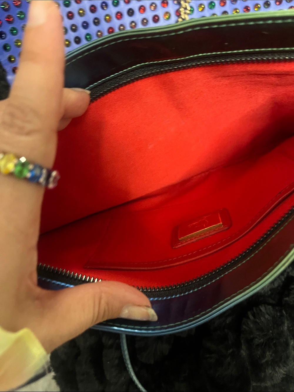 Pick your Louboutin Journey. - Picture 7 of 8